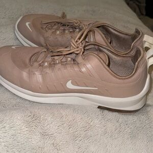 nike air max, worn twice, very good condition